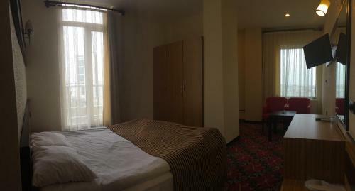 Akgol Renaissance Hotel