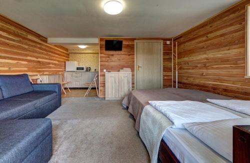 Hostal Guest House Velet