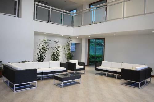 Luganvilla Business Hotel And Restaurant