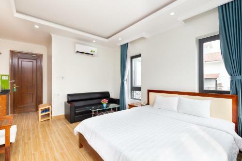 Sunny Hotel And Apartment
