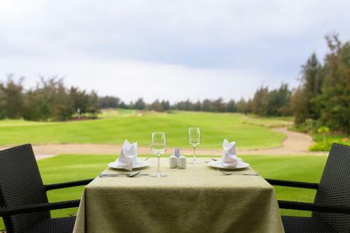 Montgomerie Links Hotel & Villas