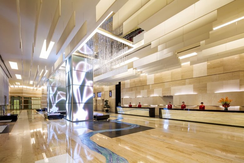 L'hotel Nina Et Convention Ctr