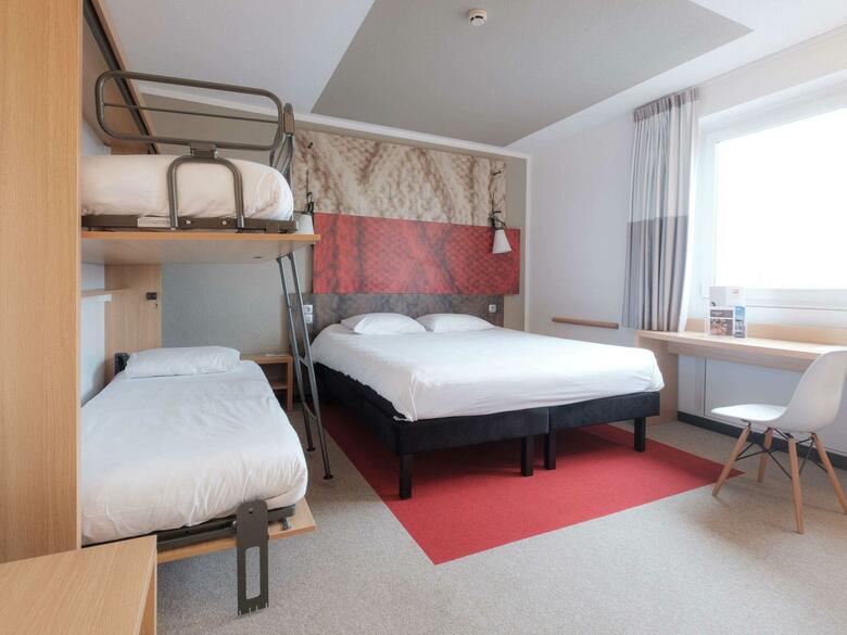 Hotel Ibis Mons Centre Gare