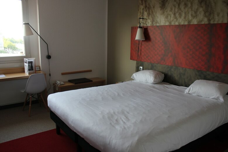 Hotel Ibis Mons Centre Gare