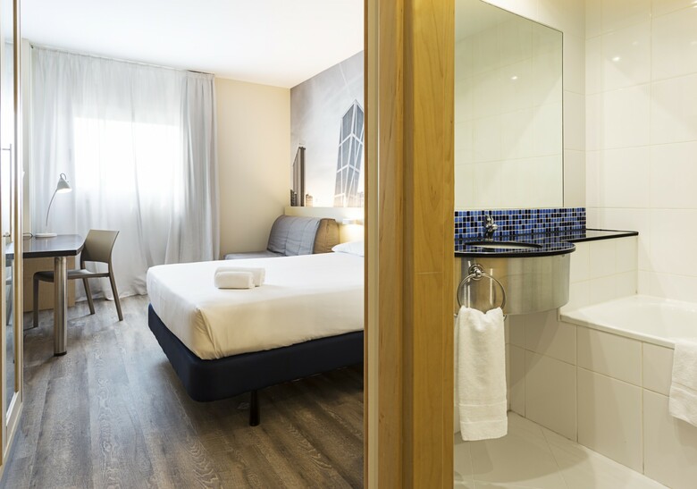 B&B Hotel Madrid Airport T1 T2 T3