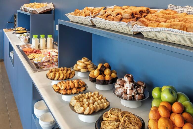 B&B Hotel Madrid Airport T1 T2 T3