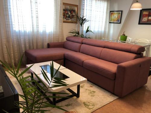 Geri Apartment