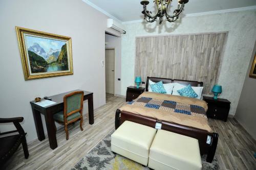 Dream Hotel