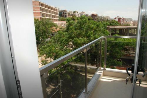 Elegance Apartment
