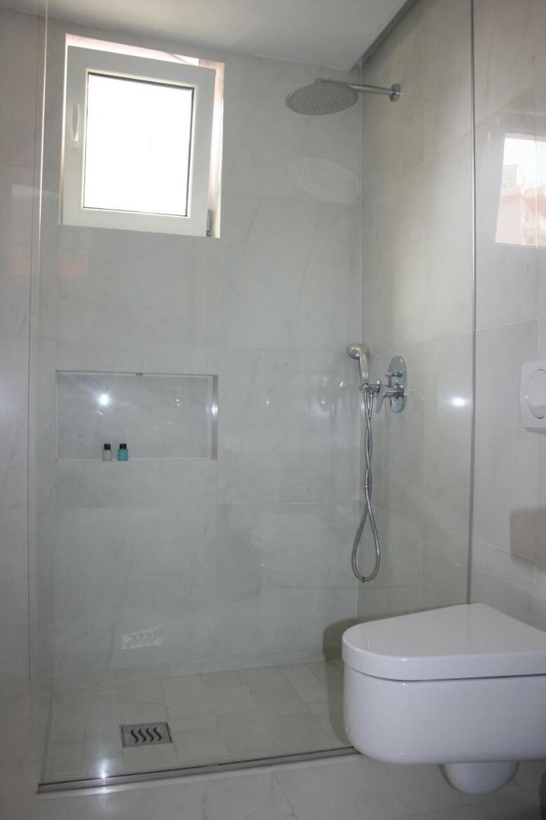 Bougainville Bay Hotel