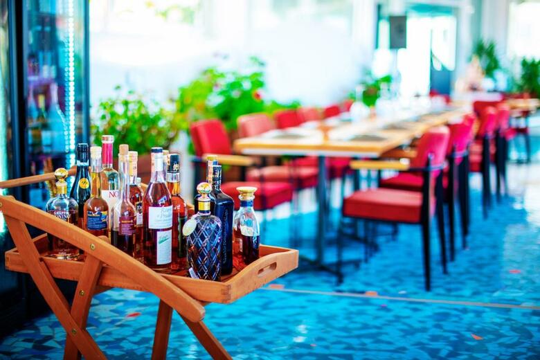 Bougainville Bay Hotel