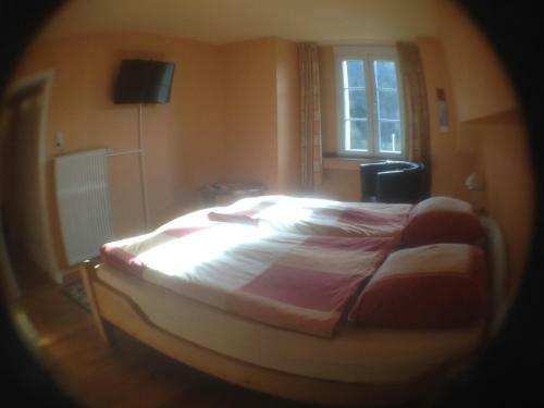 Hostal G�stehaus Burg Molbach