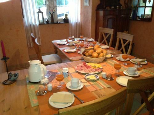 Hostal G�stehaus Burg Molbach