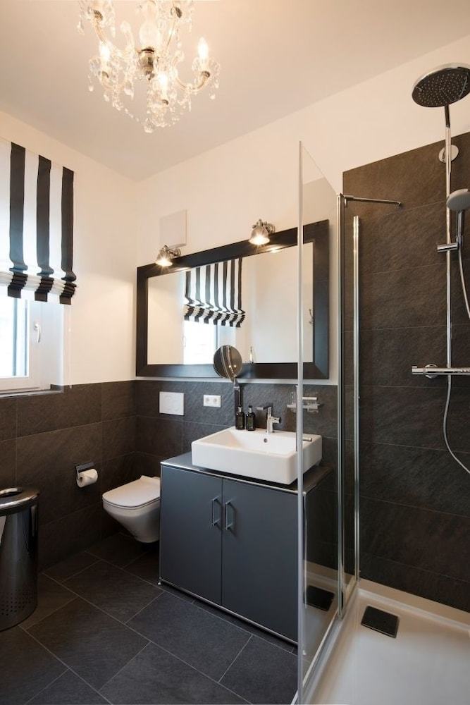 Apartamento Logis First Class Business Suites