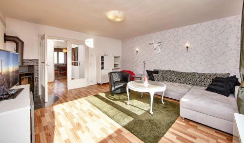 Apartment Sir George
