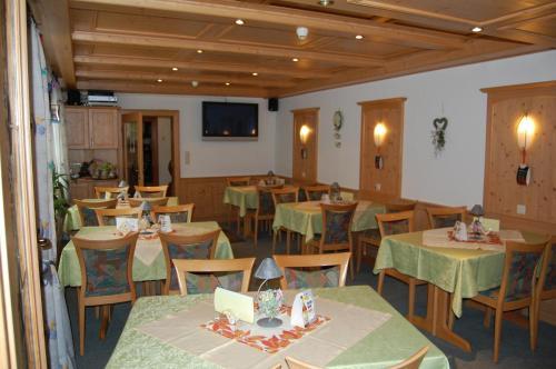 Hostal Gasthof Pension Lumme
