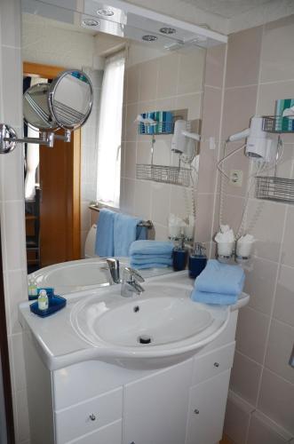 Hostal Gasthof Pension Lumme