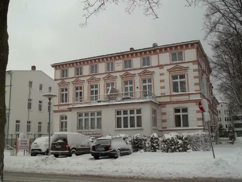 Hostal Haus Troja / Pension Katy