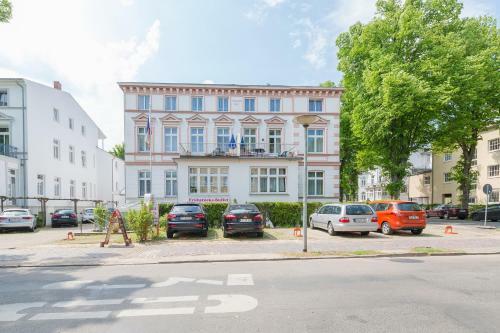 Hostal Haus Troja / Pension Katy