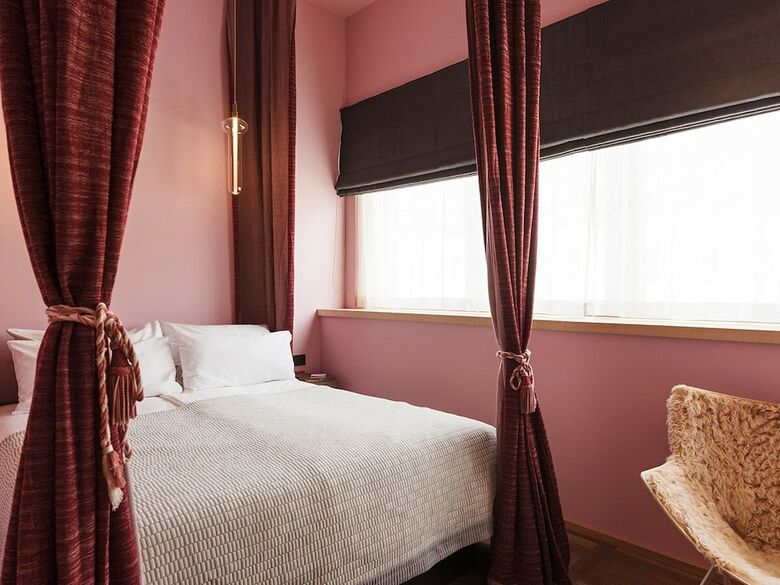 The Flushing Meadows Hotel