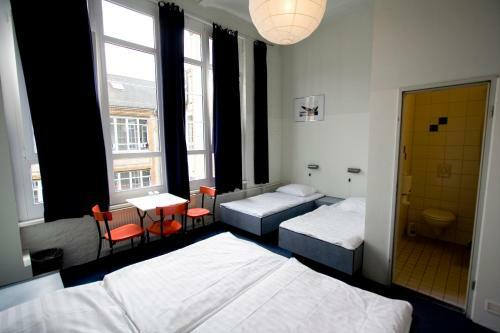 Hotel Transit
