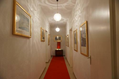 Hostal Pension Stadtmitte Garni