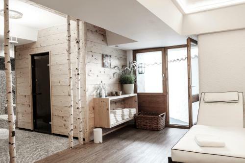 Hotel K�nigshof Health & View