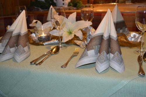 Hostal Hotel Gasthof R�dertor