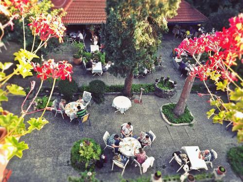 Hostal Hotel Weisses Ross