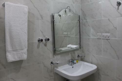 High End Gardens Aparthotel