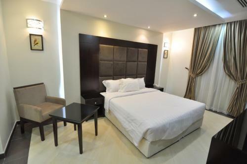 High End Gardens Aparthotel