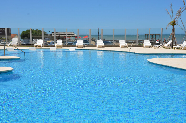 Hotel Reviens