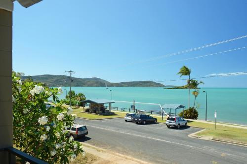 Whitsunday Waterfront Apartments