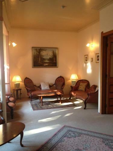 Hostal Hotel Avonleigh