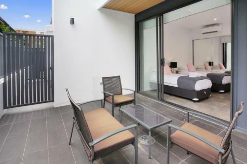 L26b 3br Red Hill - Uptown Apartments