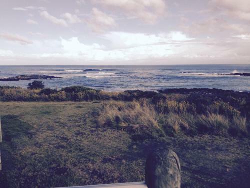 Hostal Wytonia Beachfront Accommodation