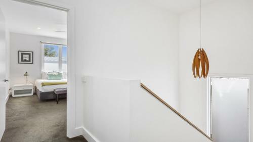 Boutique Stays - Victorian Vogue