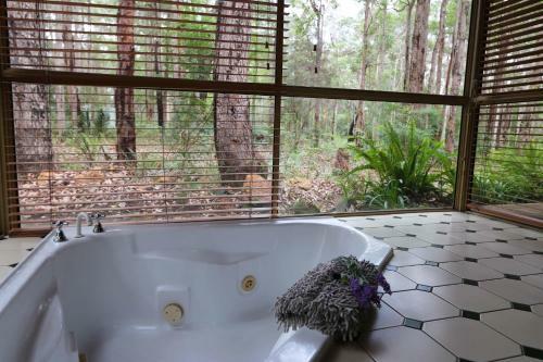 Beedelup House Cottages