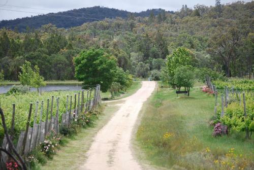 Twisted Gum Vineyard Cottage