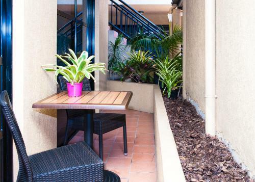 Pegasus Motor Inn And Serviced Apartments