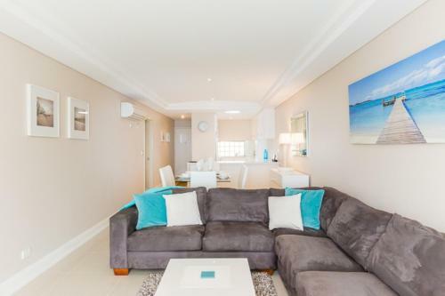 The Big Shell Apartment