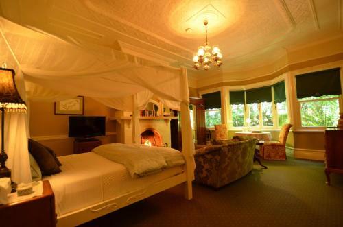 Broomelea Bed & Breakfast