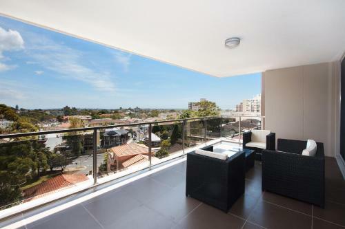 W19s 2br Bondi Junction - Uptown Apartments