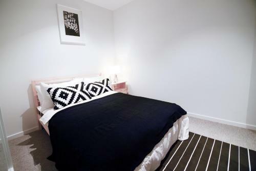 Mono Apartments On La Trobe Street
