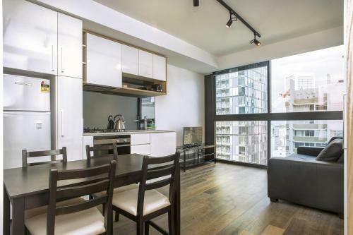 Mono Apartments On La Trobe Street