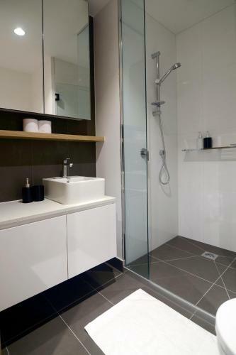 Mono Apartments On La Trobe Street