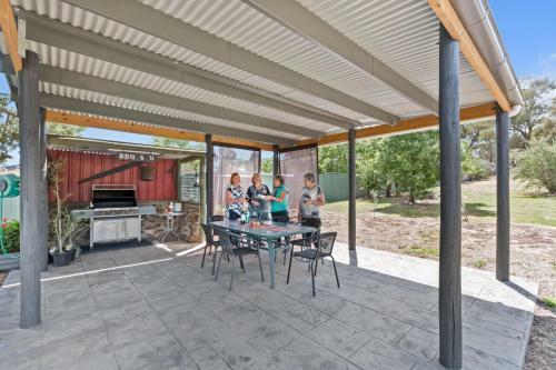 Wattle Grove Apartment