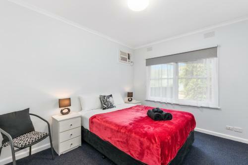 Wattle Grove Apartment