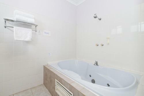 Carrum Downs Holiday Park And Carrum Downs Motel