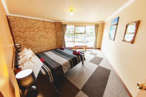 Yot Spot Apartments